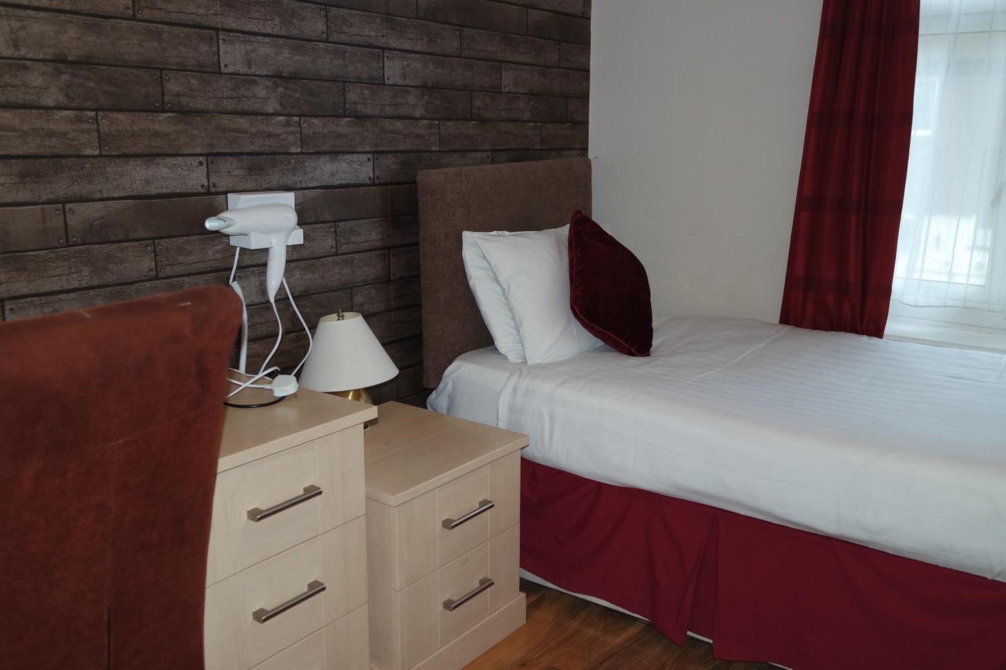 Gable End Hotel غريت يورماوث الغرفة الصورة